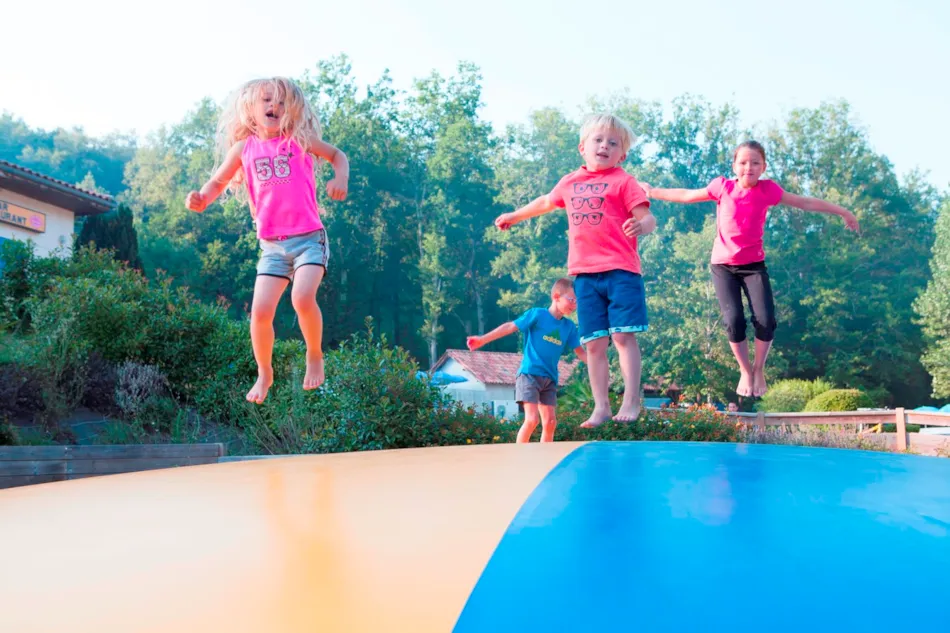 Camping APV La Pélonie