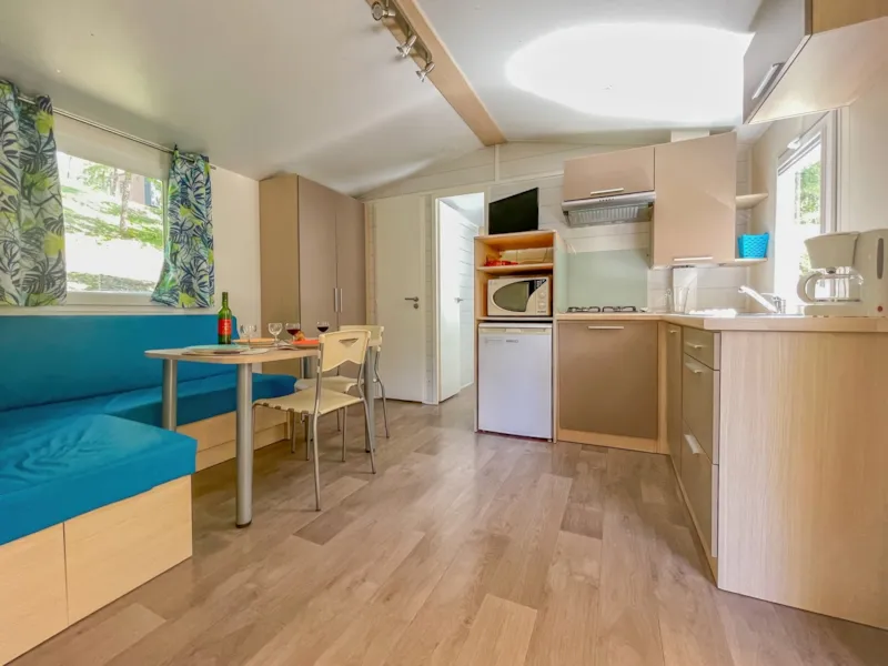 Mobil-Home 4/6 Places Confort · 2 Chambres Tv · Terrasse Bois Semi-Couverte · 28M²