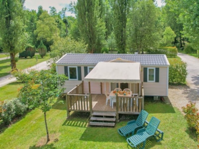 Comfort Mobile Home - 3 bedrooms - TV - Semi-covered wooden terrace - 34m² — 2