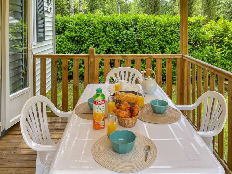 Mobil-Home 4 Places Confort · 2 Chambres Tv · Terrasse Bois Semi-Couverte · 29M²