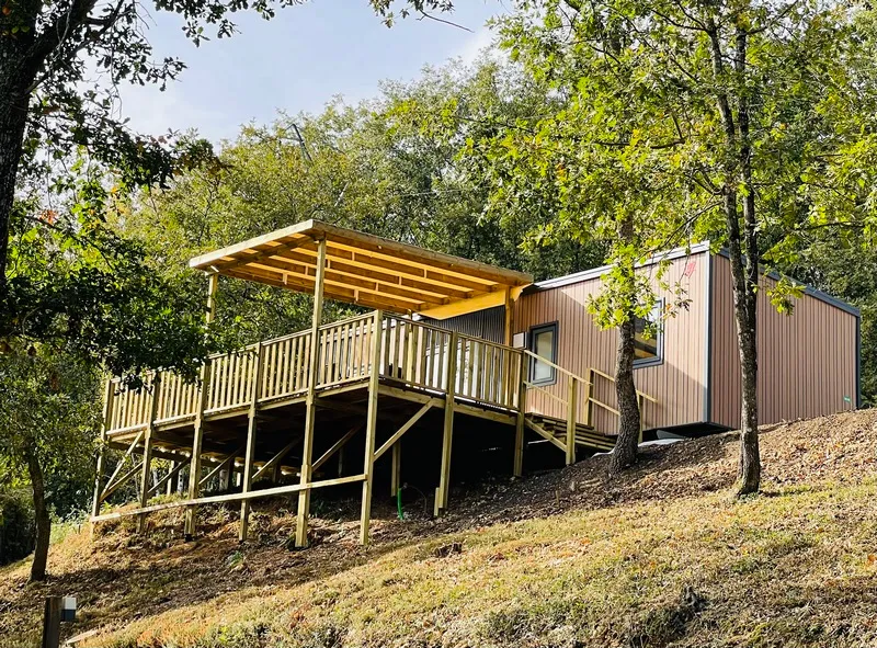 Cottage 4 Places Premium · 2 Chambres, 2 Sde, 2 Wc, Clim, Lave-Vaisselle, Tv, Terrasse Xl · 32M²