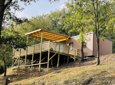 Premium Cottage - 2 bedrooms - 2 shower rooms - 2 toilets - Air conditioning - Dishwasher - TV - XL terrace - 32m² — 2
