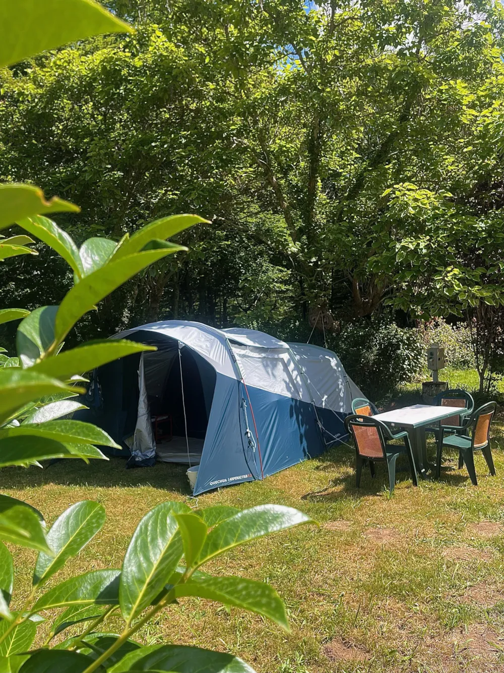 Stellplatz - Ausgestattetes Zelt : Bereit Zum Campen - 21 M² - 2 Schlafzimmer - Camping Le Périgord