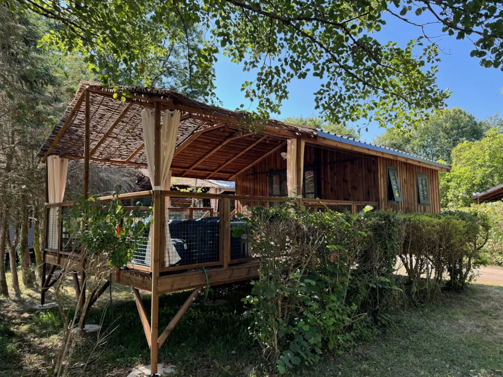 Mietunterkunft - Charmante Hütte Mit Jacuzzi - 18 M² + 26 M² - 1 Schlafzimmer 2 Pers - Camping Le Périgord
