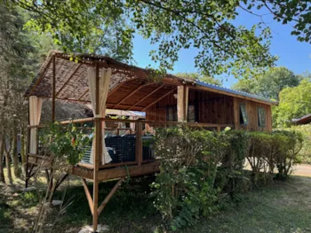 Location - Cabane De Charme Avec Jacuzzi - 18 M² + 26 M² - 1 Chambre 2 Pers - Camping Le Périgord