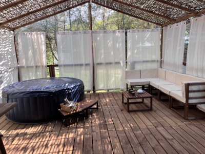 Cabane Premium 28m² - 1 bedroom (king size bed) + Jacuzzi -
