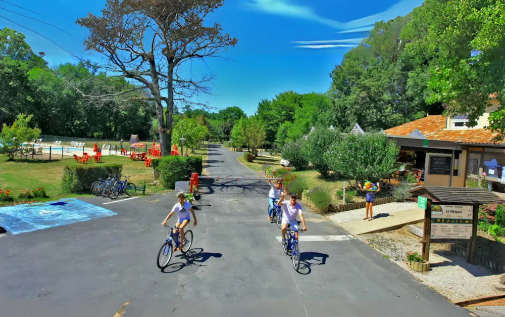 Camping Le Périgord - image n°1 - MyCamping