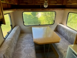 Accommodation - Vintage Caravan + Arbor - - Camping Le Pontillou