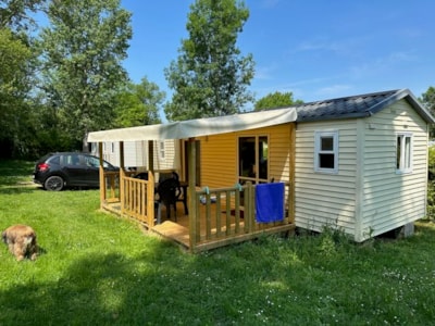 SUNROLLER Mobile Home: 2 Bedrooms - Covered Terrace