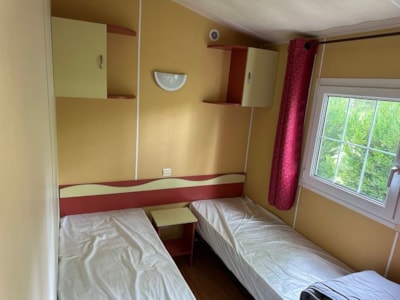 TEXAS Mobile Home: 3 bedrooms - TV - Large refrigerator - Covered terrace