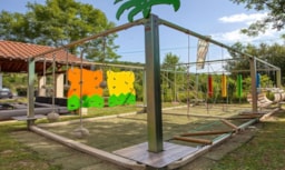 Camping Le Pontillou - image n°7 - Roulottes