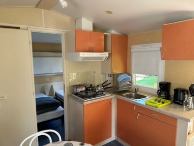 LOUISIANE Mobile Home: 2 bedrooms - Covered terrace - 4 adults + 1 child - Large refrigerator