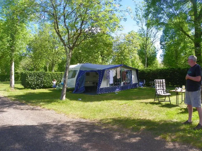 CAMPING Paradis Le Rocher DE LA Granelle