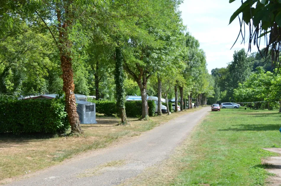 CAMPING Paradis Le Rocher DE LA Granelle