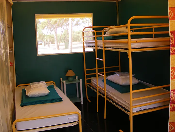 Xxx Tente Pagan Avec Sanitaires - 2 Chambres - Arrivée Le Dimanche