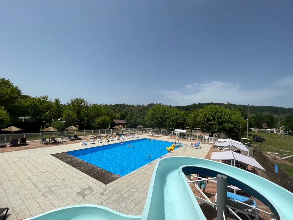 CAMPING Paradis Le Rocher DE LA Granelle
