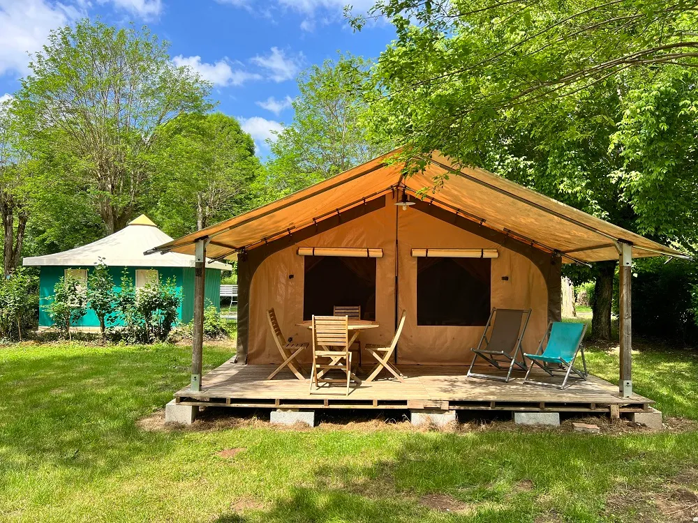 Location - Tente Victoria - CAMPING Paradis Le Rocher DE LA Granelle