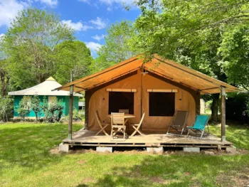 Mietunterkunft - Tente Victoria - CAMPING Paradis Le Rocher DE LA Granelle