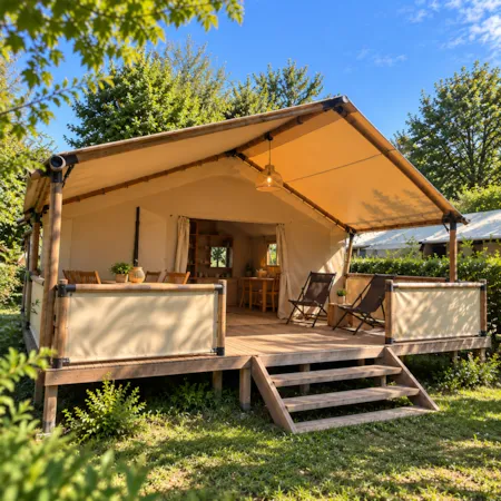 Location - Lodge Maasaï Avec Sanitaire 2 Chambres - CAMPING Paradis Le Rocher De La Granelle