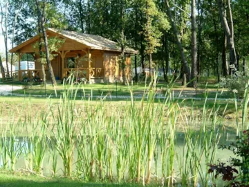 Accommodation - Chalet 35M²- 1 Bedroom/ Adapted To The People With Reduced Mobility - Les Cottages en Périgord