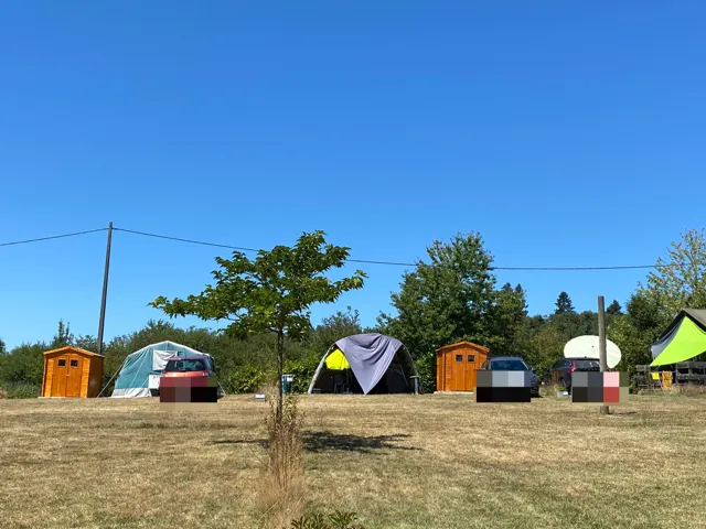 Emplacement Premium : Voiture + Tente Ou Caravane + Électricité