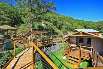 La Pichona on stilts - covered terrace (no sanitary facilities)