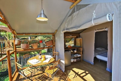 La Pichona on stilts - covered terrace (no sanitary facilities)