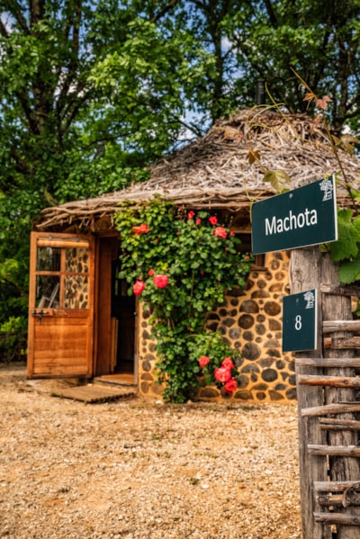 Wooden hut La Terra Negra