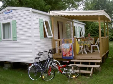 Accommodation - Mobilhome Titania, Toilet, Shower, 2 Bedrooms, Covered Terrace - Le Plein Air des Bories