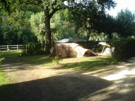 Kampeerplaats(en) - Kampeerplaats - CAMPING LE PONT DE VICQ EN PERIGORD