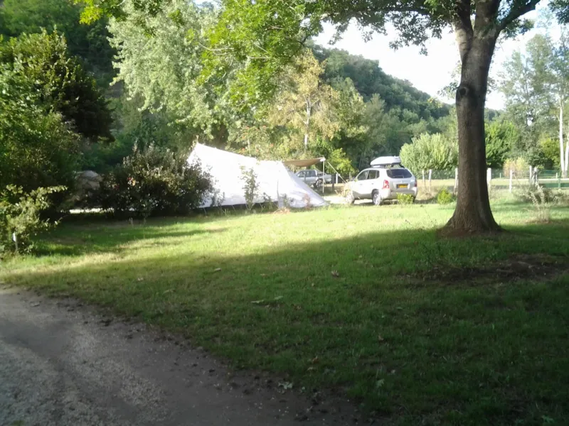 Emplacement Avec 1 Voiture