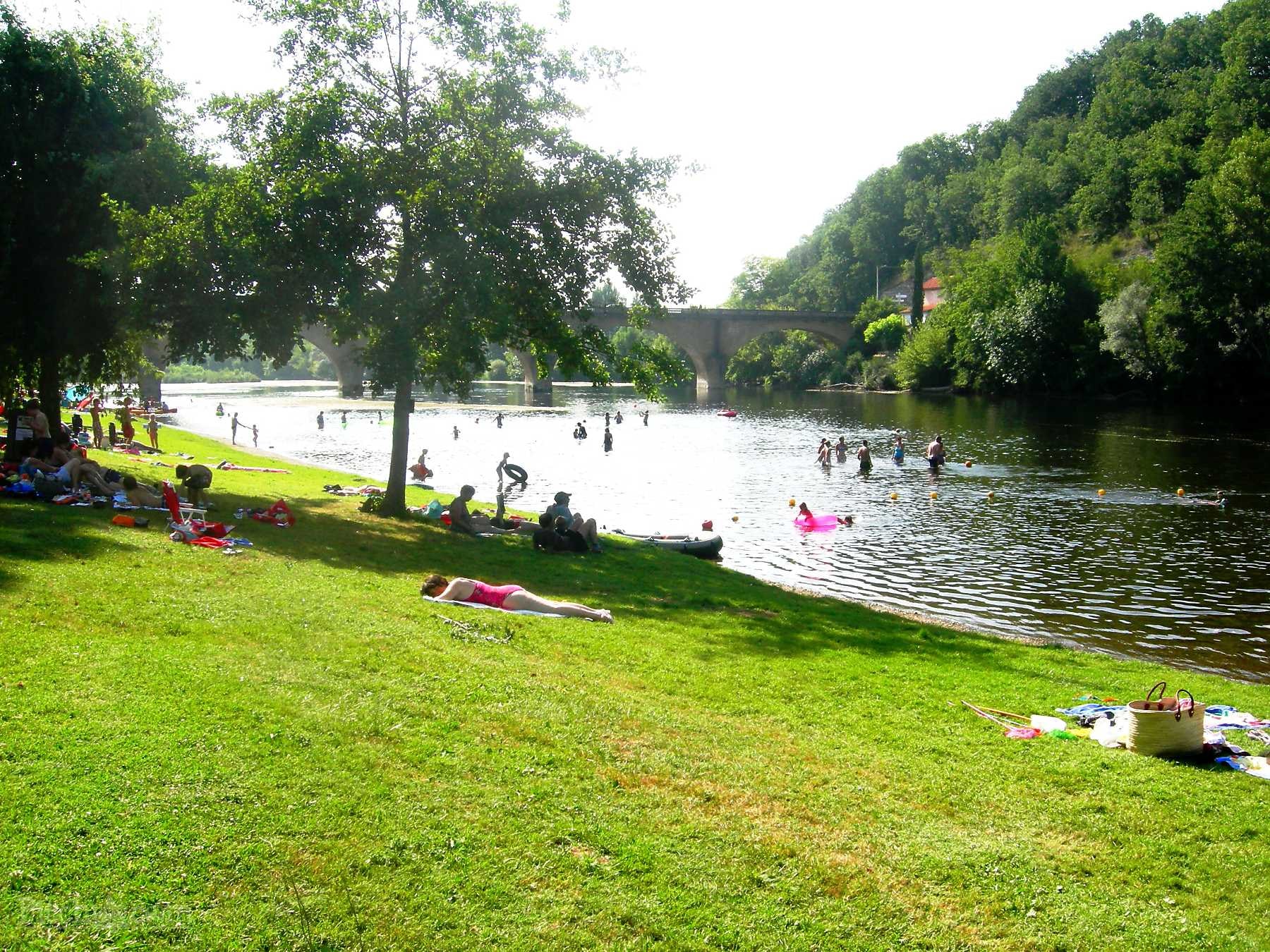 CAMPING DU PONT DE VICQ  — Photo 2