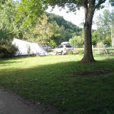 Pitch - Nature Pitch (Hiker And Cyclist) - CAMPING LE PONT DE VICQ 