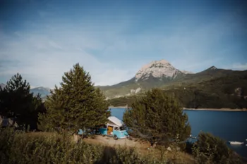Stellplatz - Stellplatz Confort Rivage ( Strom ,Gegenüber Dem See) - Camping Sunêlia, La Presqu'île****