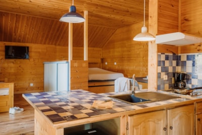 One-room Apartment - 1 Bathroom - 37m² - Large terrace