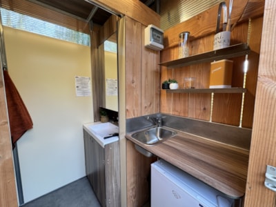 Pitch electricity with Private facilities Luxe