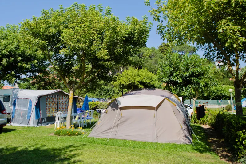 Emplacement Confort Avec Électricité 10A