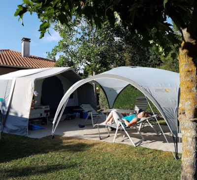 Camping UR-ONEA