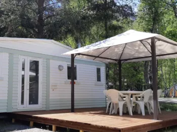 Mietunterkunft - Mobilheim Confort Titania - 26 M² / 2 Zimmer - Terrasse 12M² & Gartenlaube 9 M² - Camping-Caravaneige l'Iscle de Prelles