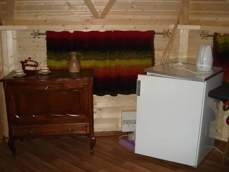 Refuge - Esprit Cabane - 6 Personnes - Sans Eau Ni Sanitaire