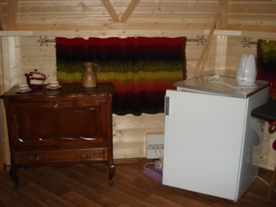 Refuge - Hut spirit - 6 persons - No water or sanitary facilities