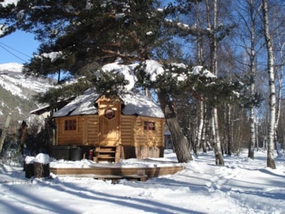 Refuge - Hut spirit - 4 persons - No water or sanitary facilities