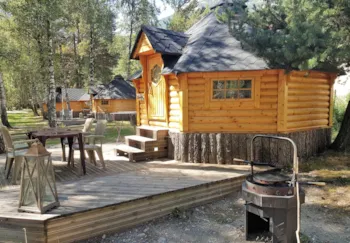 Mietunterkunft - Zuflucht - Hüttenstimmung - 4 Personen - Ohne Wasser Und Sanitäre Anlagen - Camping-Caravaneige l'Iscle de Prelles