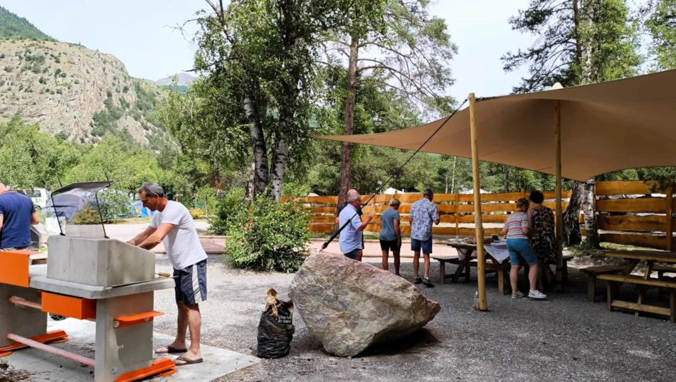 Camping-Caravaneige l'Iscle de Prelles