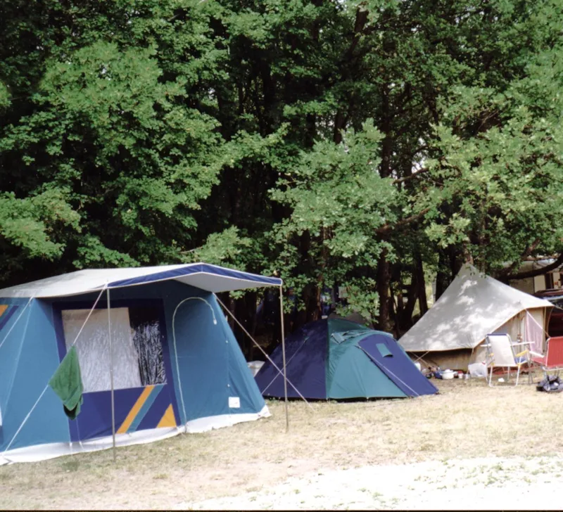 Emplacement Camping