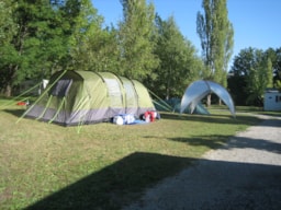 Stellplatz - Camping Place - Camping Les Bonnets