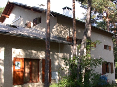 CHALET GROUPE — 1