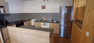 CHALET GROUPE — 3