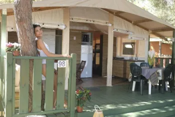 Mietunterkunft - Lodge Tent Safari - Camping Village Glamping Torre del Porticciolo