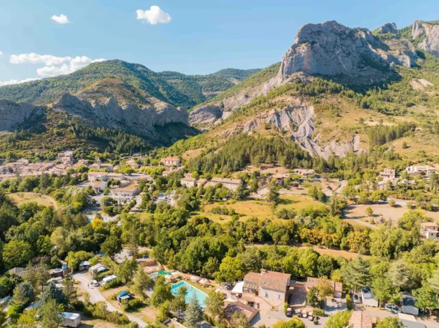 Camping Les Princes d'Orange - image n°1 - Camping Direct